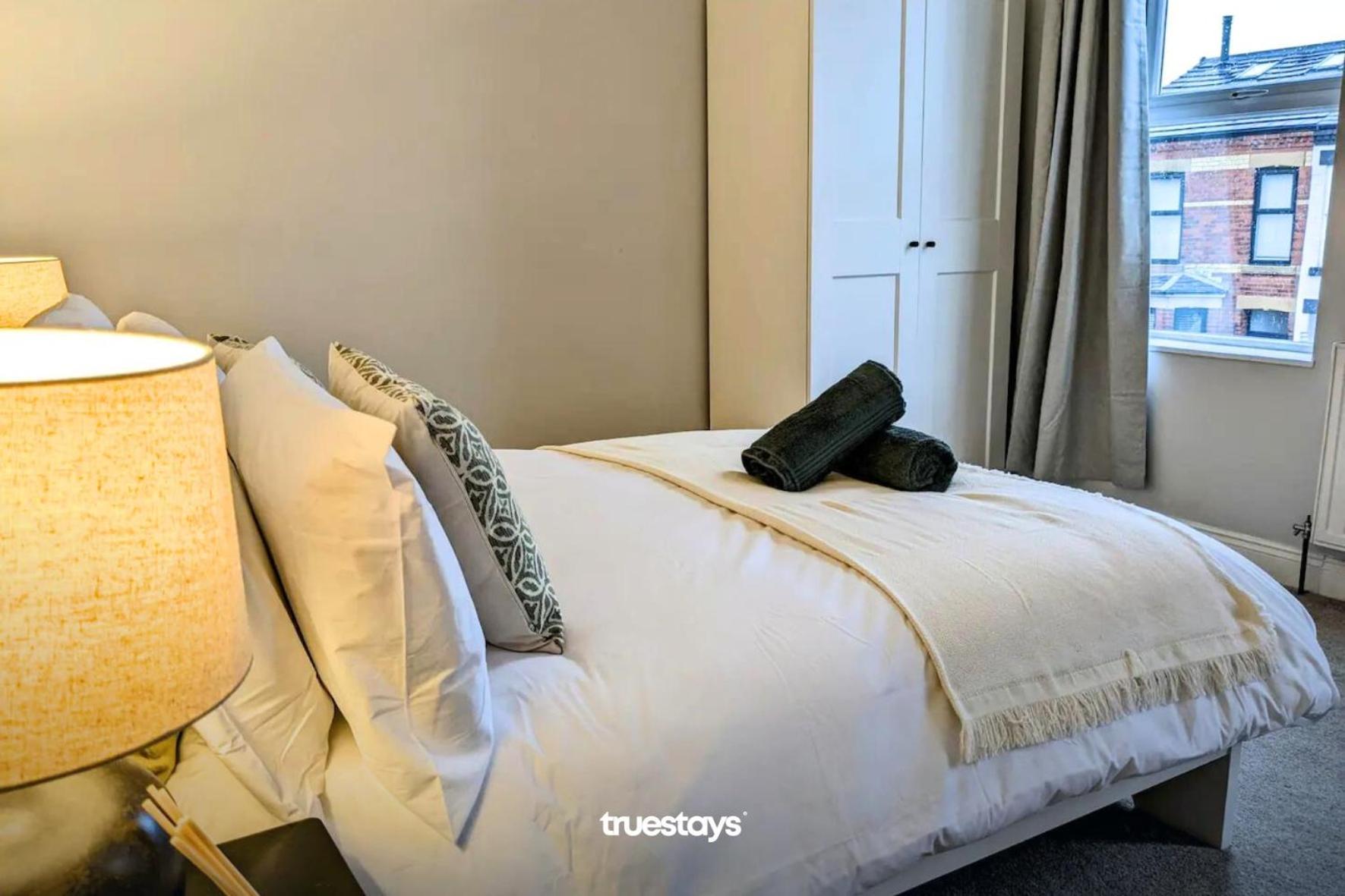 Crawford House - Stunning 2 Bedroom House In Манчестър Екстериор снимка