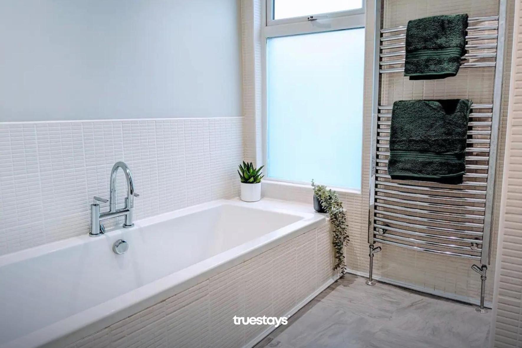 Crawford House - Stunning 2 Bedroom House In Манчестър Екстериор снимка